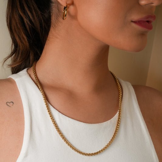 Style ACTON: Mid Width Byzantine Chain Necklace in Gold.