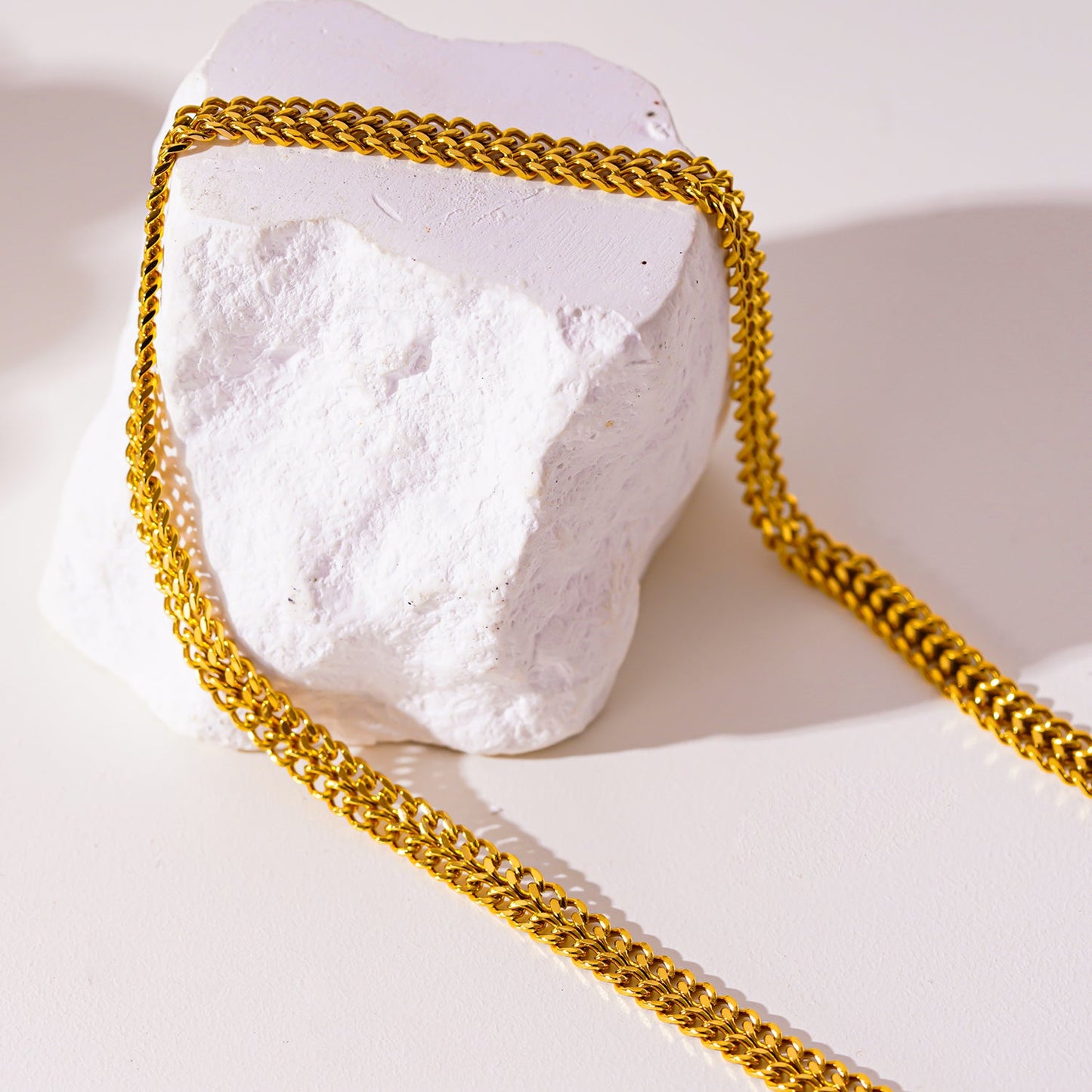 ANIMA: Intricate Wide Width Singular Twin Chain Necklace