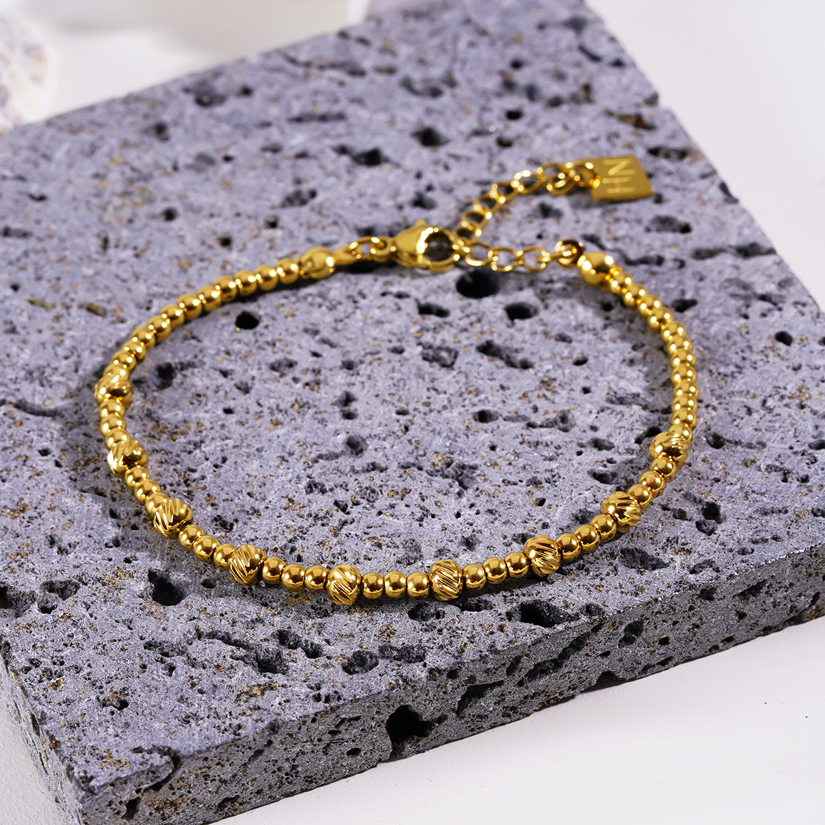Style ANNABETH: Twin-Bead Fusion Gold Chain Bracelet
