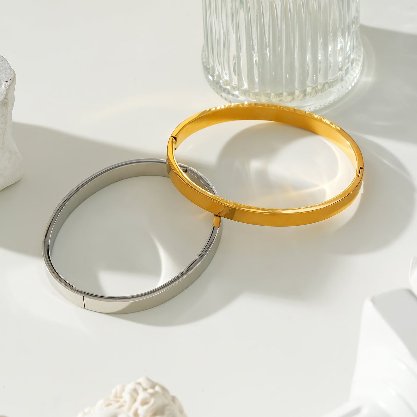 ATTILI: Minimalist Classic Silver Band Bracelet