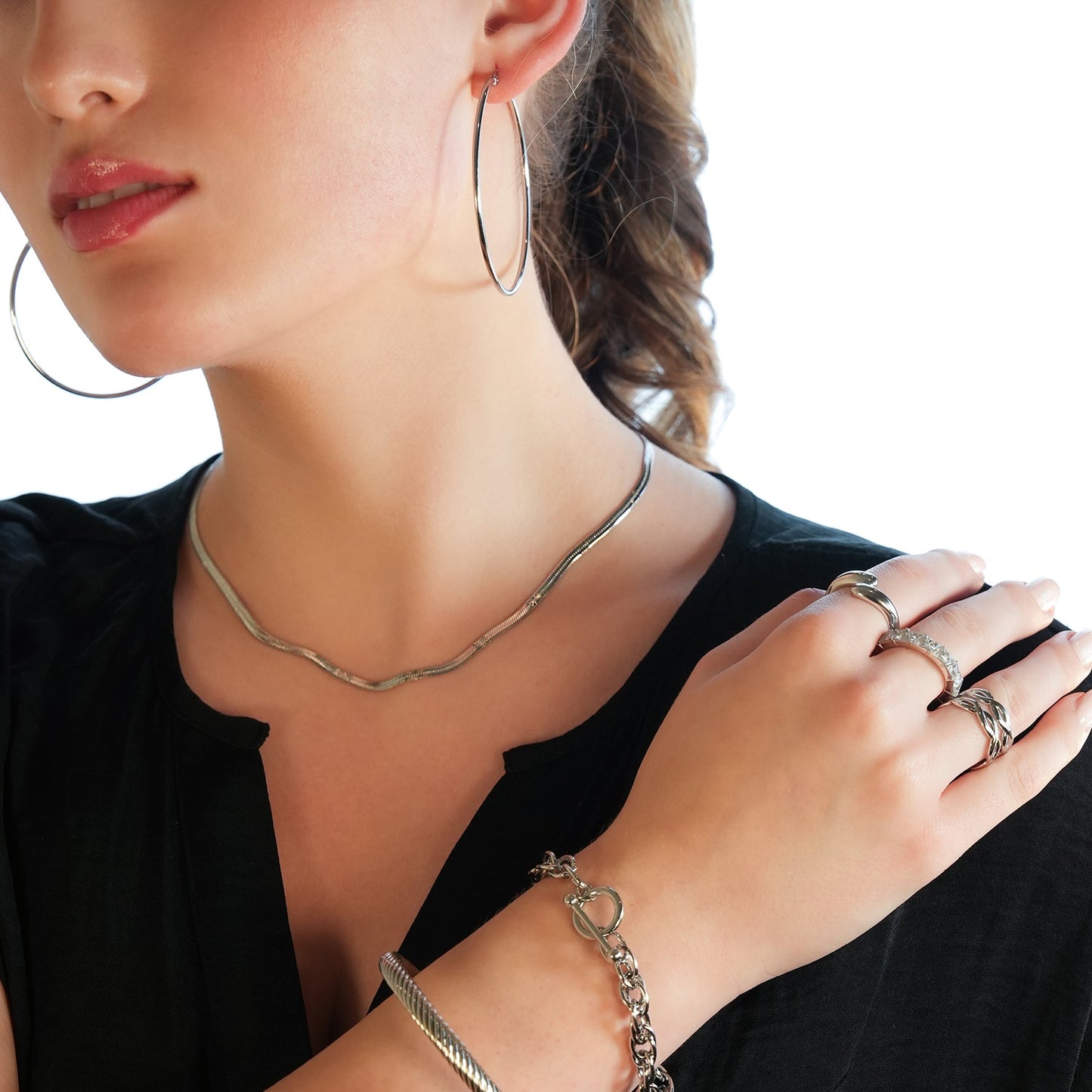 BAMBURG: Star Embossed Snake Skin Textured Silver Chain Necklace