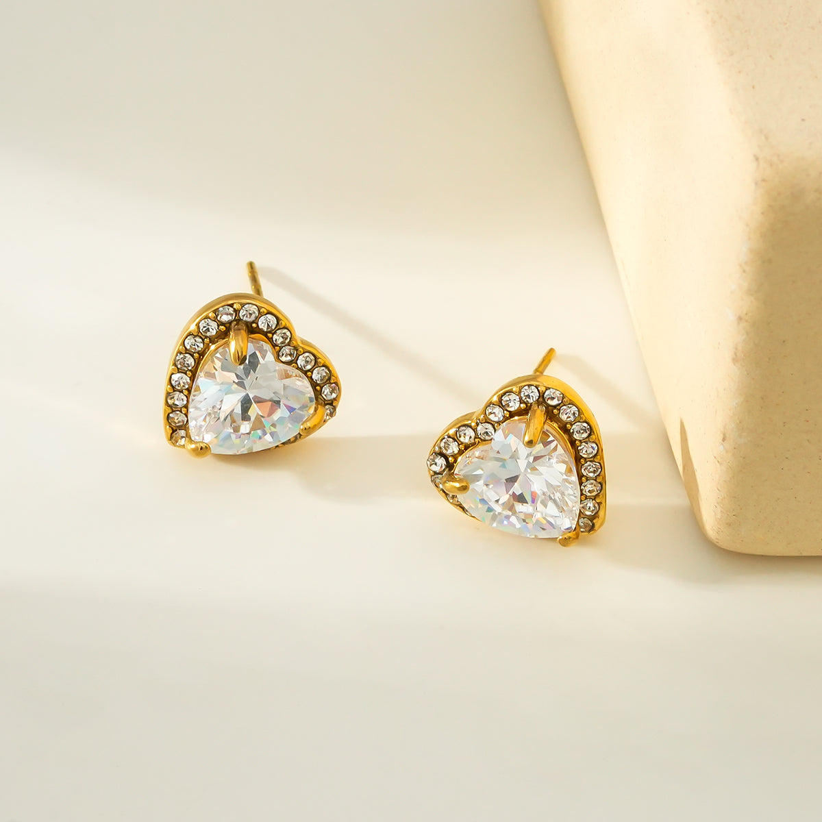 BANRAK Gold: Shimmering Heart Shaped Moissanite & Zirconia (CZ) Embedded Stud Earrings
