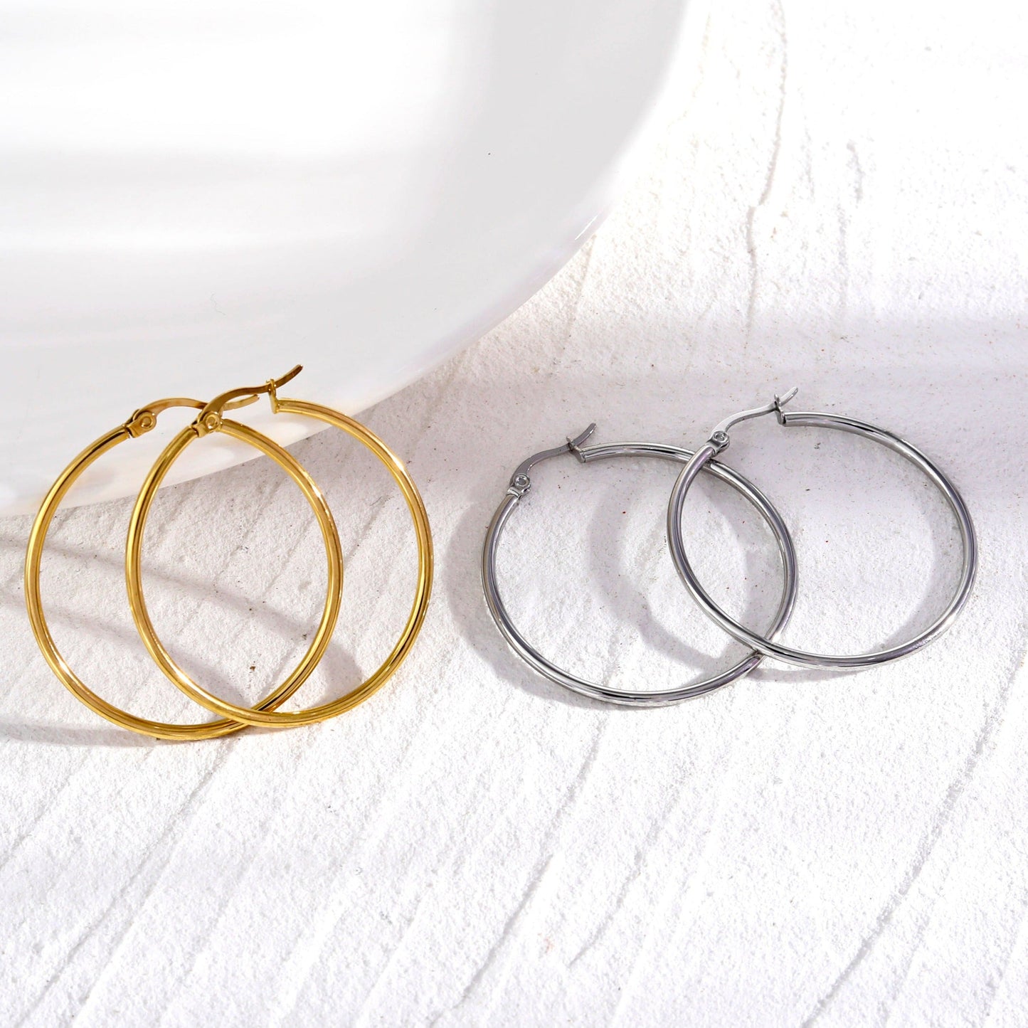 Style BIANCA Gold: Classic Essential Everyday Basic Round Gold Hoops. Available in 7 Sizes - 1cm to 6cm