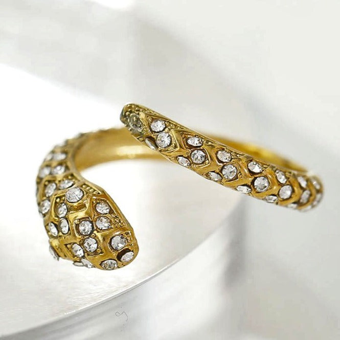 CARMEN Gold: Zirconia Embedded Ancient Serpent Design Ring