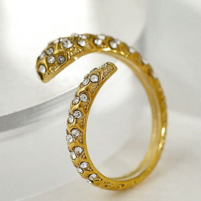 CARMEN Gold: Zirconia Embedded Ancient Serpent Design Ring