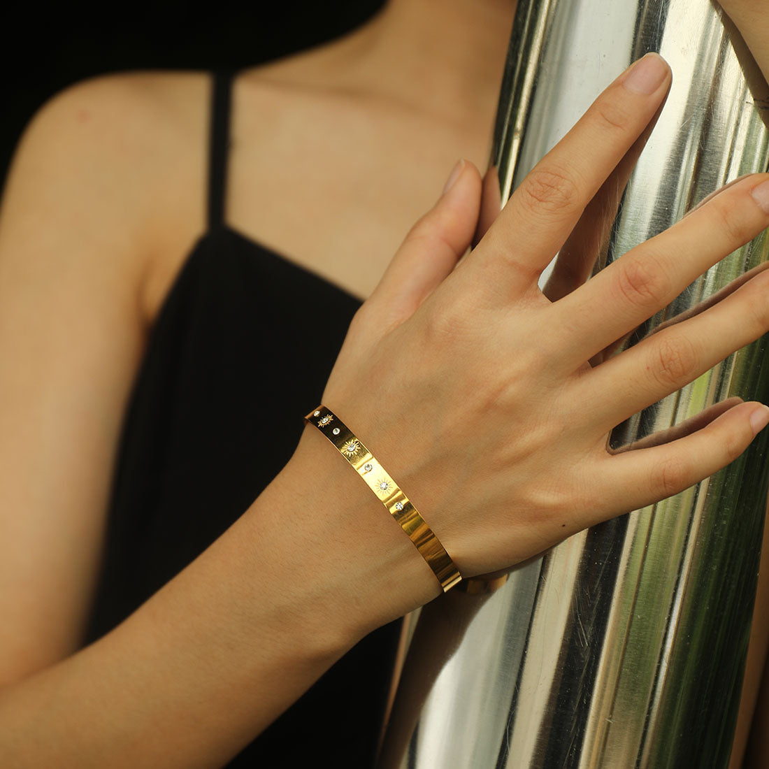 CHIMAKAK: Star-Engraved Zirconia Embedded Band Bracelet in Gold