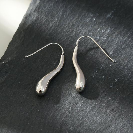 Style CORNING Silver (White Gold): Tadpole-Shaped Earrings – Unique Elegance with a Playful Twist