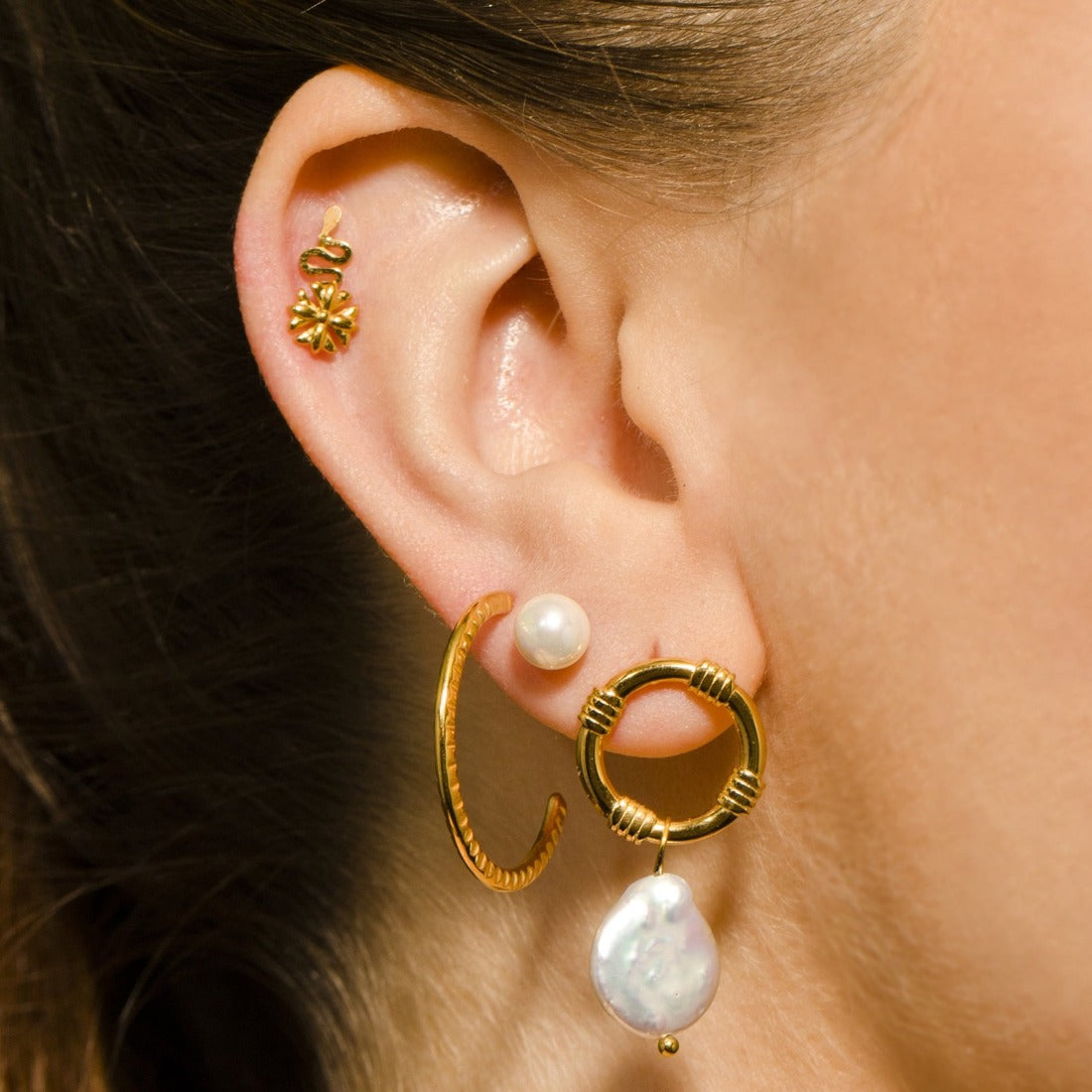 HOLLY: Textured Gold Hoop Earrings