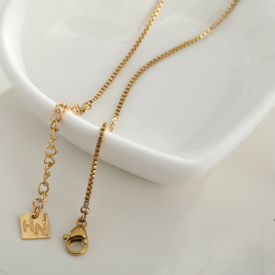 INGA: Mini-Box Chain Necklace in Gold