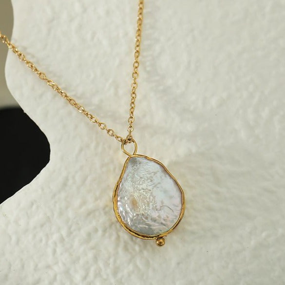 NOEMI: Encased Fresh-Water Pearl Pendant Chain Necklace