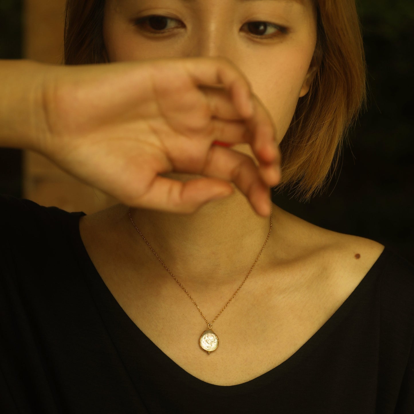 NOEMI: Encased Fresh-Water Pearl Pendant Chain Necklace