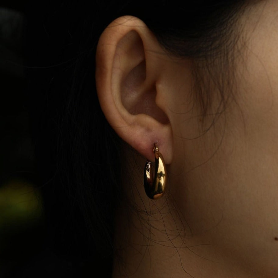 AMBER Chunky Hoop Gold Earrings