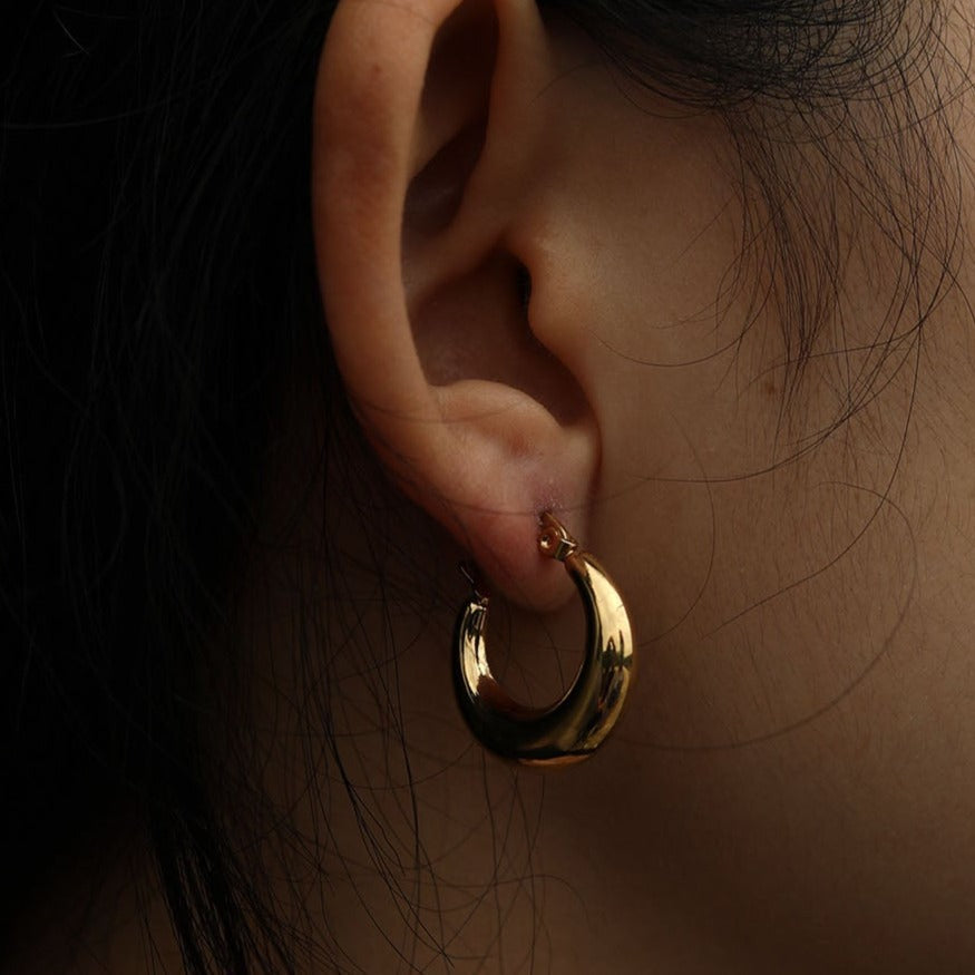 AMBER Chunky Hoop Gold Earrings