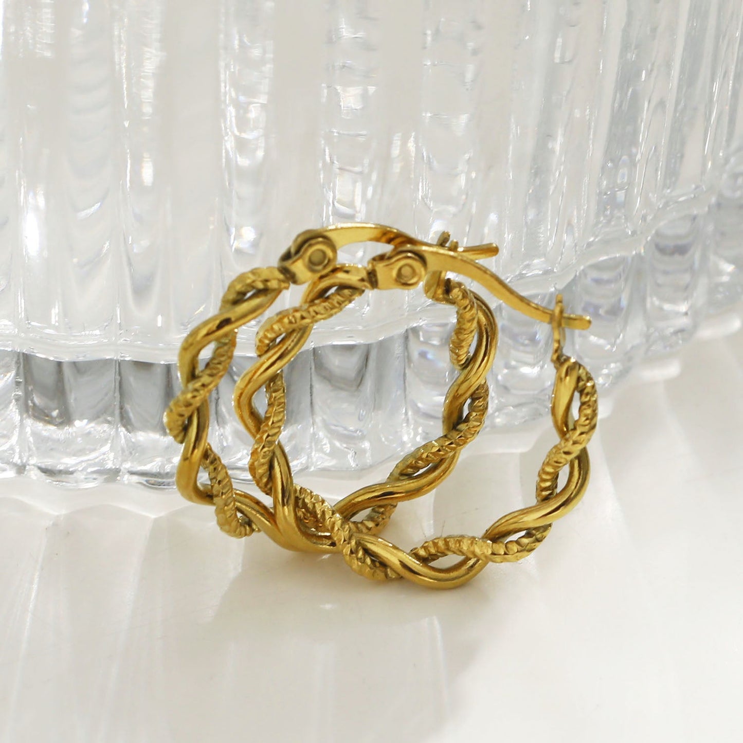BARBARA Gold: Contrast Textured Twisted Rope Hoop Earrings