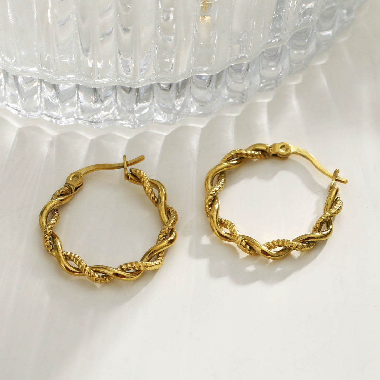 BARBARA Gold: Contrast Textured Twisted Rope Hoop Earrings