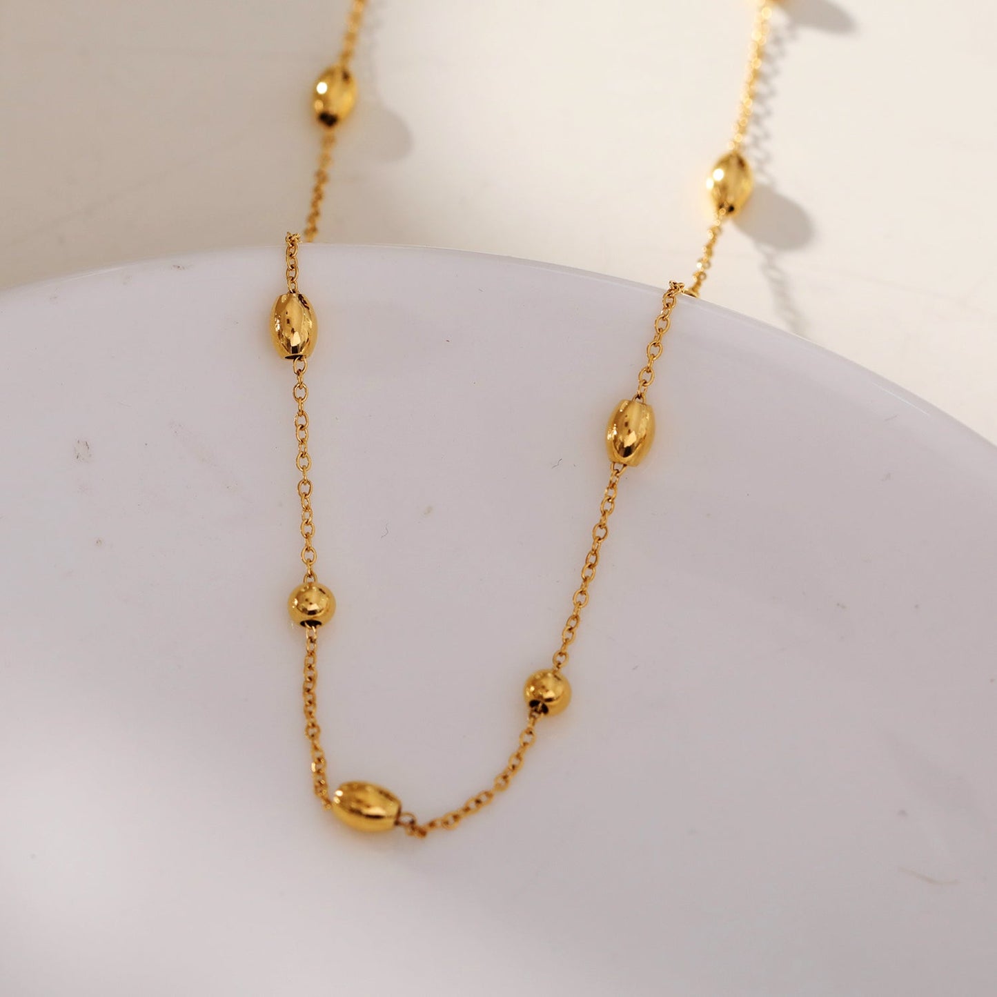 VIGO: Effortless & Essential Oval & Ball Beaded Gold Chain Necklace