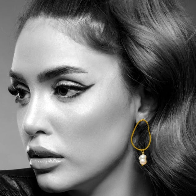 SADIE: Irregular Shaped Natural Freshwater Pearl Earrings