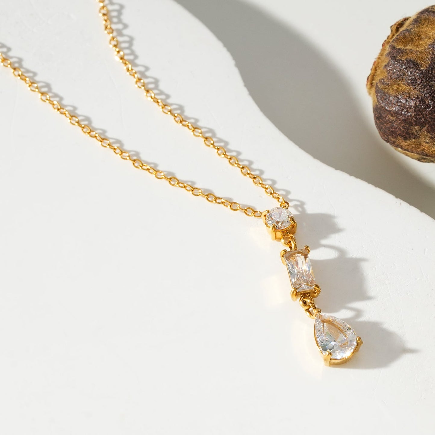 Style ROCHINA Gold:  A Trio of Zirconia Charms Pendant Chain Necklace