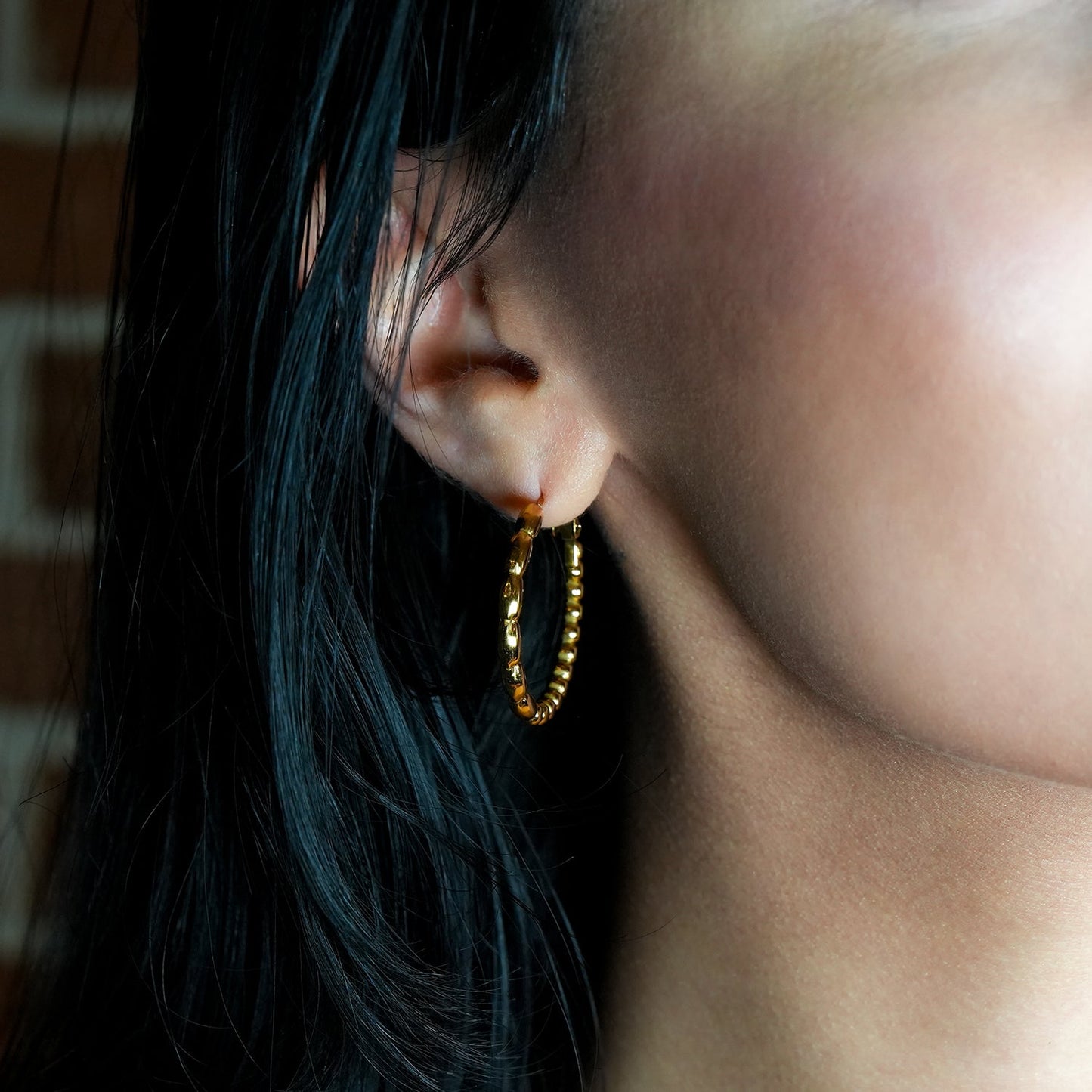 SAOREI: Dual Beaded Hoop Earrings