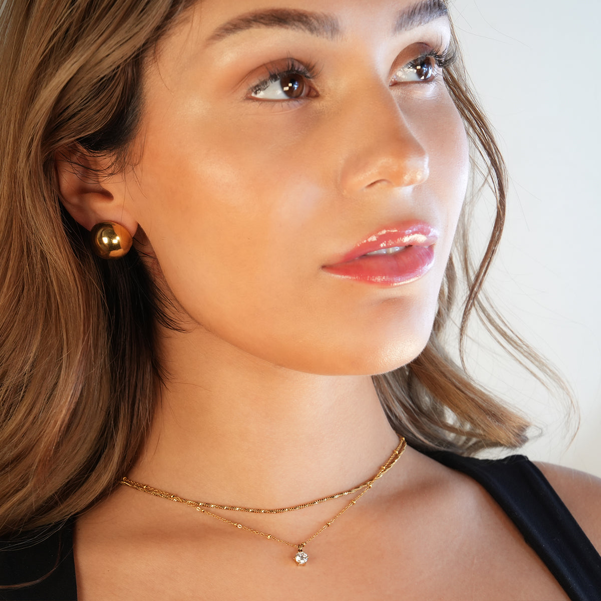 SKAGWAY: Minimalist Twisted Textures Chain Necklace in Gold