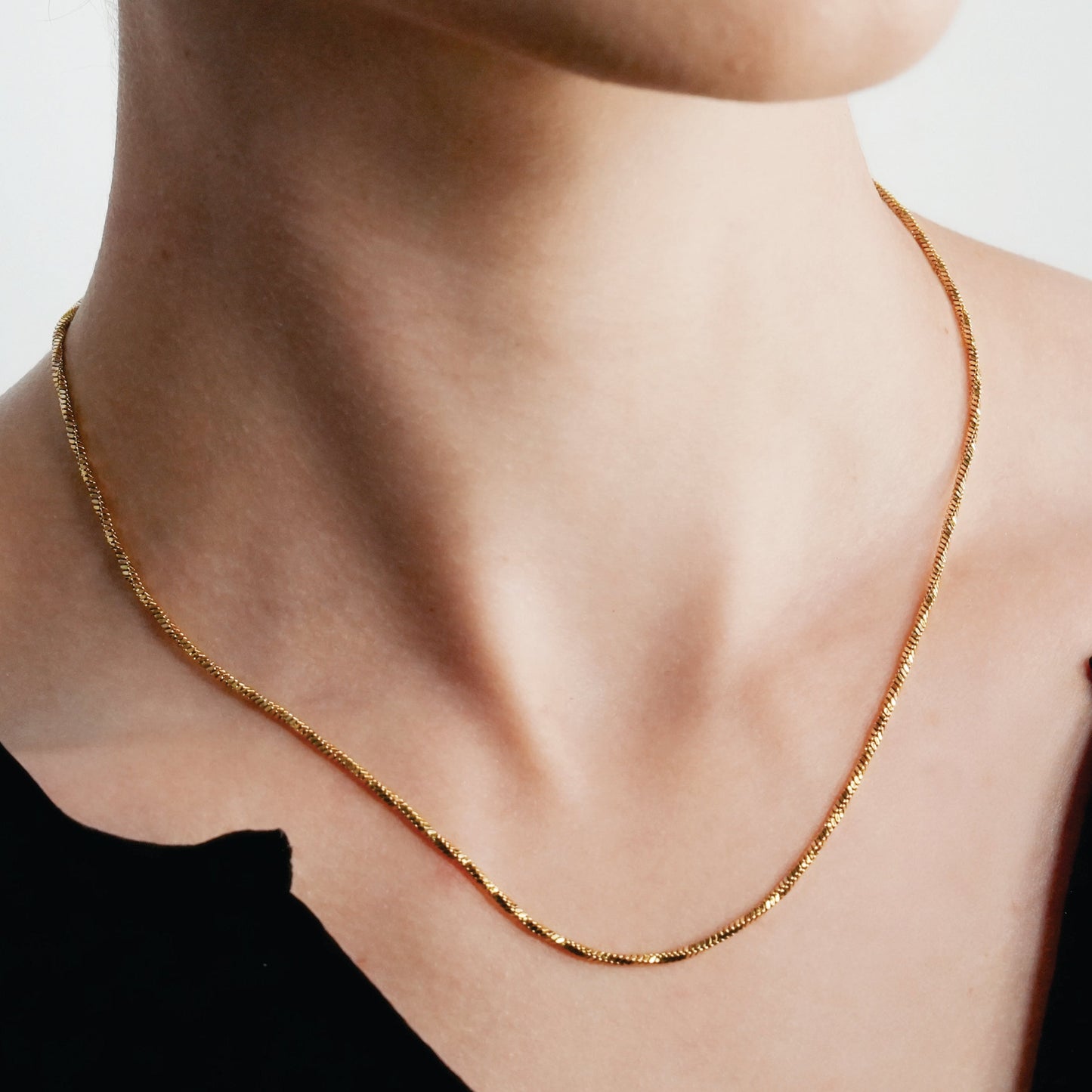 SKAGWAY: Minimalist Twisted Textures Chain Necklace in Gold