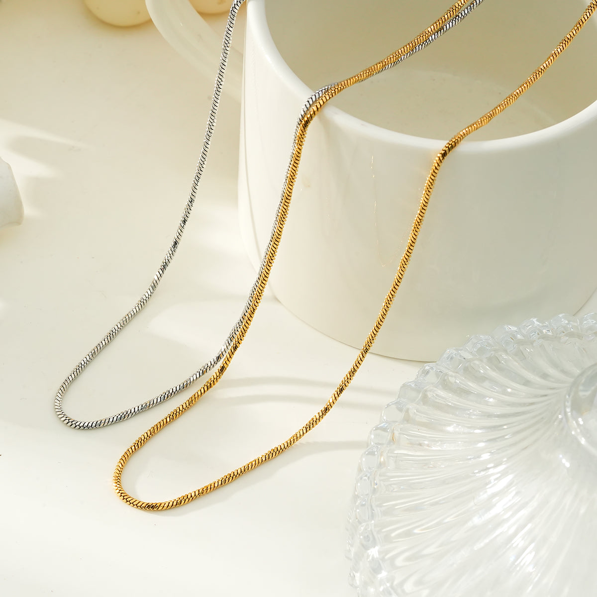 SKAGWAY: Minimalist Twisted Textures Chain Necklace in Gold